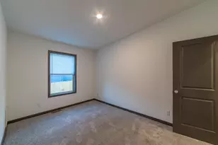 422 Court Ave N, Sandstone, MN 55072 - Photo 30