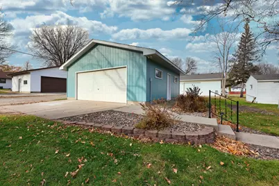 606 S 10th Street, Olivia, MN 56277 - Photo 36