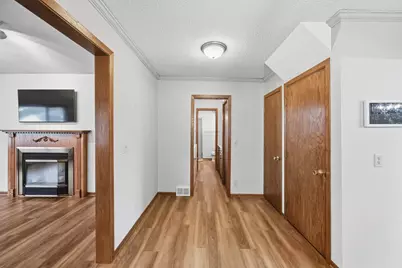 606 S 10th Street, Olivia, MN 56277 - Photo 16