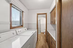 606 S 10th St, Olivia, MN 56277 - Photo 18