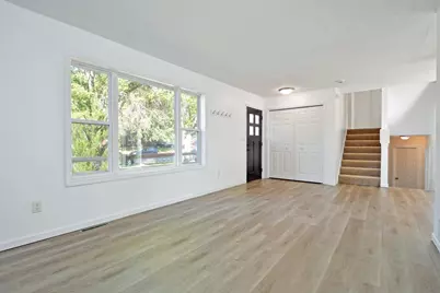 6231 Red Fox Run, North Branch, MN 55056 - Photo 4