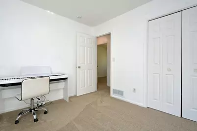 6231 Red Fox Run, North Branch, MN 55056 - Photo 10