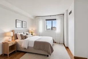 78 10th Street E, Saint Paul, MN 55101 - Photo 6