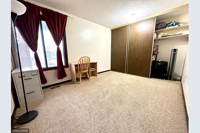 1228 Wagon Wheel Road, Hopkins, MN 55343 - Photo 18