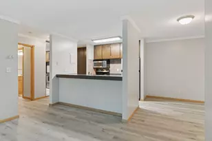 2800 Hamline Ave N, Roseville, MN 55113 - Photo 4