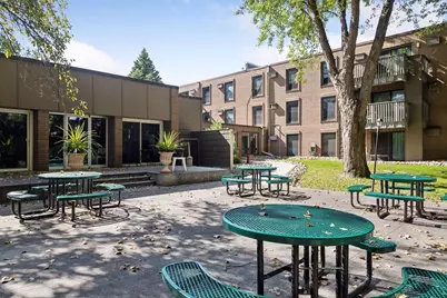 2800 Hamline Avenue N #302, Roseville, MN 55113 - Photo 12