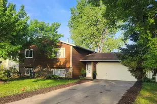 8003 Fairfield Cir, Brooklyn Park, MN 55444 - Photo 20