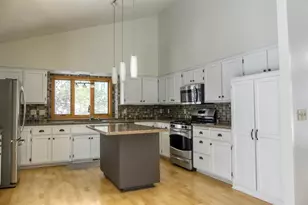 728 Laurie Ct, Maplewood, MN 55117 - Photo 6