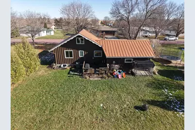 2450 Douglas Street, Windom, MN 56101 - Photo 4