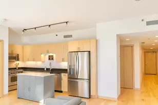 215 10th Ave S, Minneapolis, MN 55415 - Photo 4