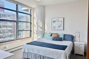 215 10th Ave S, Minneapolis, MN 55415 - Photo 8