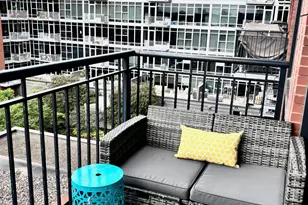 215 10th Ave S, Minneapolis, MN 55415 - Photo 18