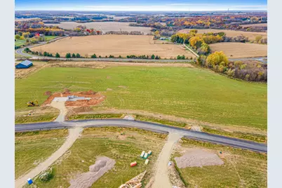 390 Candy Lane, River Falls, WI 54022 - Photo 4