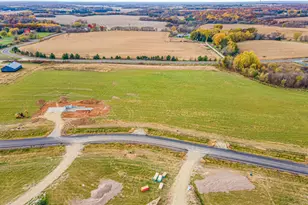 390 Candy Ln, River Falls, WI 54022 - Photo 4