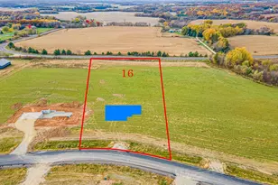 390 Candy Ln, River Falls, WI 54022 - Photo 2