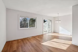 775 Evergreen Ct, Burnsville, MN 55337 - Photo 10