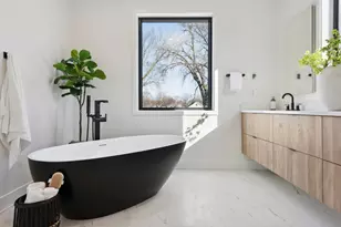 5241 Danens Dr, Edina, MN 55439 - Photo 12