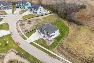 1979 Leaping Deer Cir, Hamel, MN 55340 - Photo 96