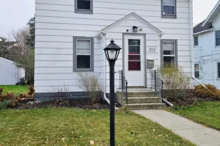 212 N 10th St, Montevideo, MN 56265 - Photo 2