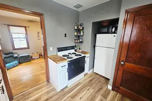 212 N 10th St, Montevideo, MN 56265 - Photo 8