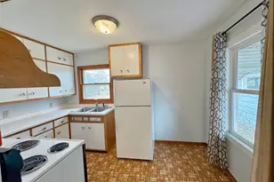 1708 Irvine Ave NW, Bemidji, MN 56601 - Photo 2