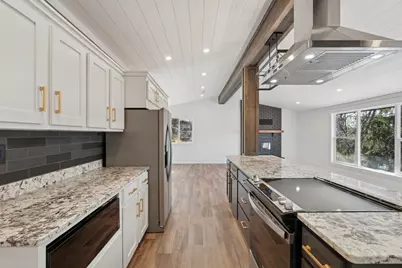 1029 Sommers Street N, North Hudson, WI 54016 - Photo 16