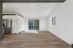 1029 Sommers St N, North Hudson, WI 54016 - Photo 10