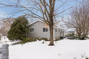 112308 Baxter Ct, Chaska, MN 55318 - Photo 32
