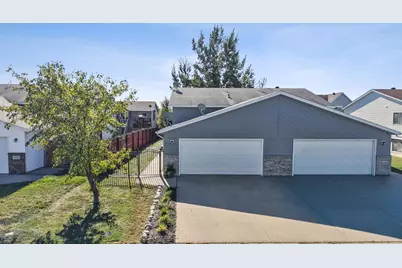 4775 Townsite Place S, Fargo, ND 58104 - Photo 34
