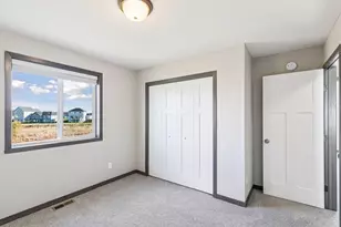 8666 Ebersole Ave, Monticello, MN 55362 - Photo 24