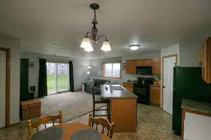 2762 Ridgeview Dr, Red Wing, MN 55066 - Photo 4