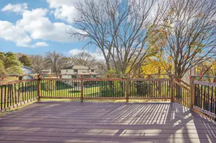 9685 Clover Cir, Eden Prairie, MN 55347 - Photo 44