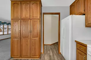 290 Waite Ave S, Saint Cloud, MN 56301 - Photo 8