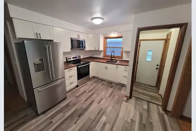 10 Logan Avenue E, West Saint Paul, MN 55118 - Photo 4