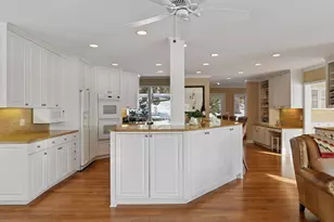 7011 Willow Creek Rd, Eden Prairie, MN 55344 - Photo 14