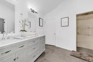 5111 Colonial Dr, Golden Valley, MN 55416 - Photo 14