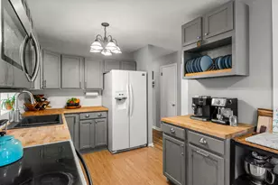 5573 Fairview Ave N, Shoreview, MN 55126 - Photo 20