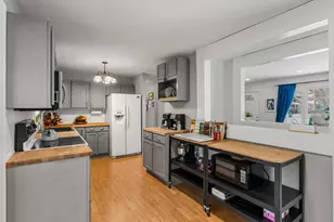 5573 Fairview Ave N, Shoreview, MN 55126 - Photo 4