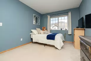 332 Brickyard Dr, Chaska, MN 55318 - Photo 16