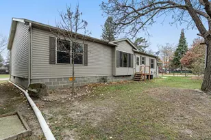 216 Hazel St N, Backus, MN 56435 - Photo 34