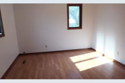 314 10th Ave SE, Elbow Lake, MN 56531 - Photo 8