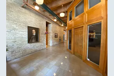 413 Wacouta Street, Saint Paul, MN 55101 - Photo 2