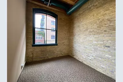 413 Wacouta Street, Saint Paul, MN 55101 - Photo 8