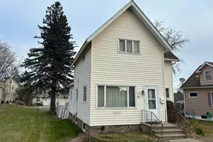 623 3rd St, Duluth, MN 55810 - Photo 2