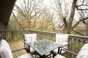 8996 Neill Lake Rd, Eden Prairie, MN 55347 - Photo 16