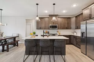 10173 Arrowwood Trl, Woodbury, MN 55129 - Photo 16