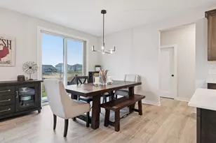 10173 Arrowwood Trl, Woodbury, MN 55129 - Photo 8