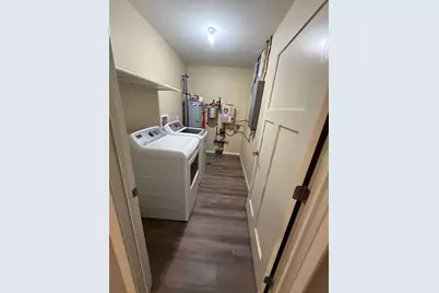 204 W Poplar Avenue #Unit A, Badger, MN 56714 - Photo 8