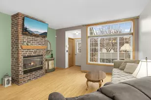 8755 Benson Way, Inver Grove Heights, MN 55076 - Photo 6