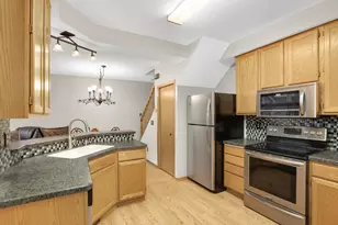 8755 Benson Way, Inver Grove Heights, MN 55076 - Photo 12